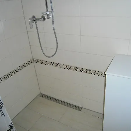 דירה Charming In With Private Terrace *